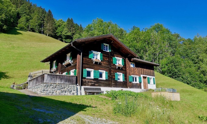 Tschagguns Cabin | Discover Hütte Ziegerberg: Family & Pet-Friendly Retreat