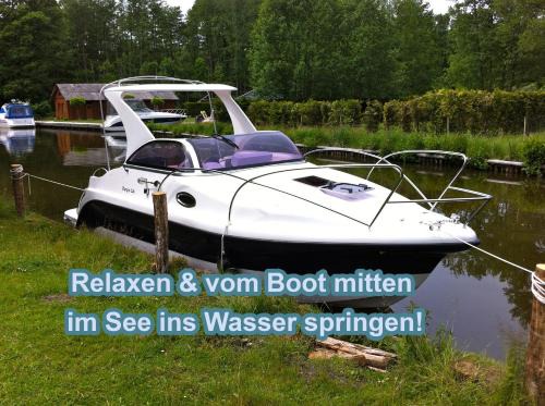 Gross Koeris Apartment | Exclusive Hüttendorf Retreat with Guided Yacht Adventure!