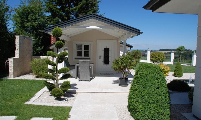 Wolfern Apartment | Family-Friendly Hüttenzauber & Turmchalet with Great Reviews