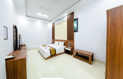 Lang Son Hotel | Discover Hồng Ngọc Hotel: Pet & Child Friendly Escape