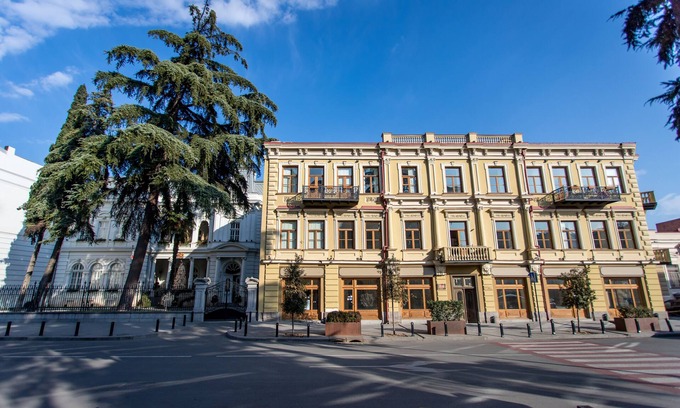 mtatsminda Apartment | Top-Rated H&B Apartments Atoneli with Breakfast Included