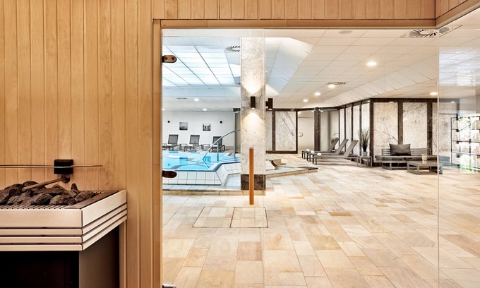 Niedernhausen Hotel | Relax at H+ Hotel Wiesbaden Niedernhausen with Spa & Pool