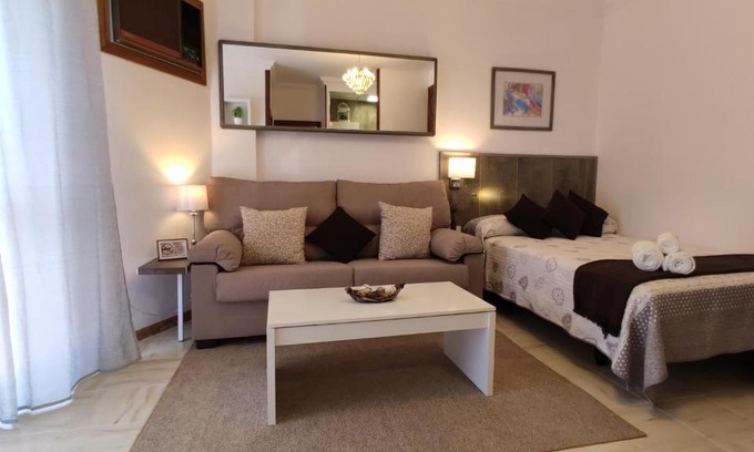 Alcala de Guadaira Hotel | Pet-Friendly Retreat at H Los Molinos for Family Fun