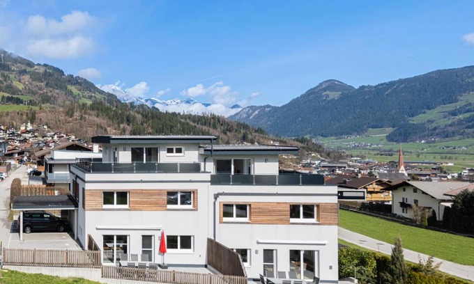 Fuegen House | Modern Retreat with Ocean Views and Wellness Amenities