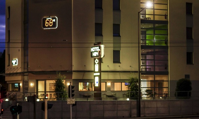 Pin - Vert Galant Hotel | Explore H24 HOTEL Le Mans: Family-Friendly & Accessible