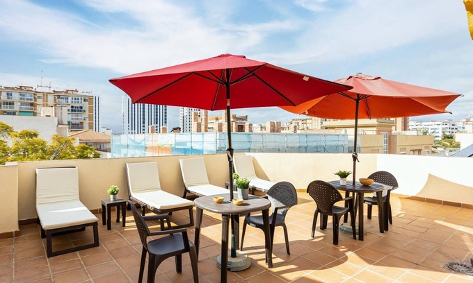 Carretera de Cadiz Apartment | Enjoy H2M Montesa: 700m to Beach with Rooftop Terrace