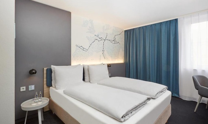 Paunsdorf Hotel | Discover H4 Hotel Leipzig: Pet-Friendly with Spa & Pool