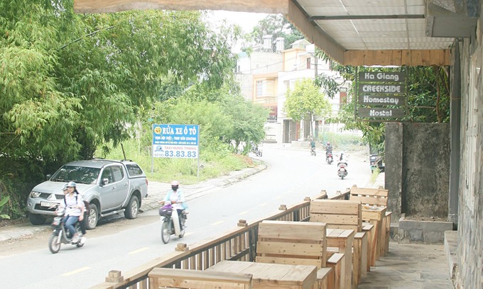 Ha Giang House | Explore Ha Giang Creekside Homestay & Hostel Today