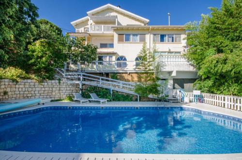 Amirim Cabin | Experience Ha'Seuda Ha'Achrona Suites with Pet-Friendly Perks