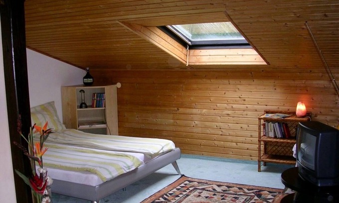 Penzing Apartment | Pet-Friendly Villa with Garden, Great Transport Connections
