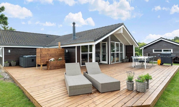 Hou House | HA146 Hals - Dyrevangen 25