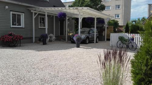 Haapsalu House | Inviting Haavalehe Summer House with Child-Friendly Amenities
