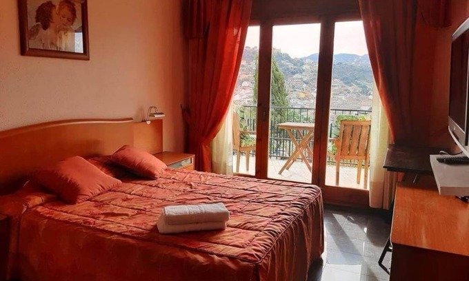 Sant Fost de Campsentelles Apartment | Habitación Suite para 1-2 Personas con Baño Privado