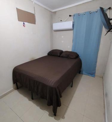 Matamoros House | Cozy Room with Queen Bed - Guest Rated 9.8, Family Friendly