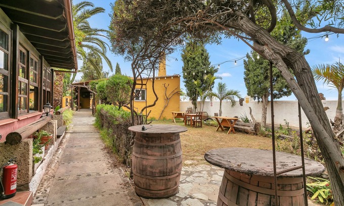 Guimar Villa | Comfortable Room with Shared Garden and Wi-Fi Access
