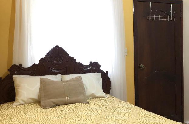 Loja House | Cozy Hotel Room for Families and Pets to Enjoy Together