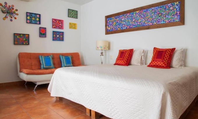 Reforma Bed & Breakfast | Experience Relaxation at Casa Los Arquitos B&B
