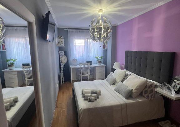 Ribadumia House | Family-Friendly Retreat at Habitación Bimba y Lolo