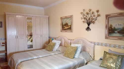 Ocana House | Child-Friendly Room in Ocaña - Rated 8.6/10 by Guests