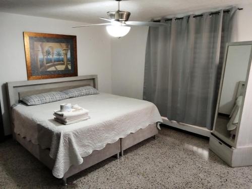 San Pedro Tlaquepaque House | Convenient Room Near Airport - Ideal for Families