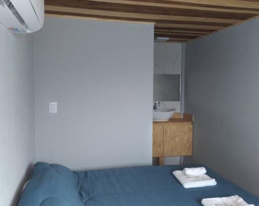 Esperanza Apartment | Cozy Loft Room in the Heart of the City