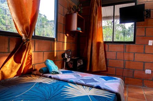 San Rafael Apartment | Habitación para 2 con acceso al rio y baño privado San Rafael Antioquia