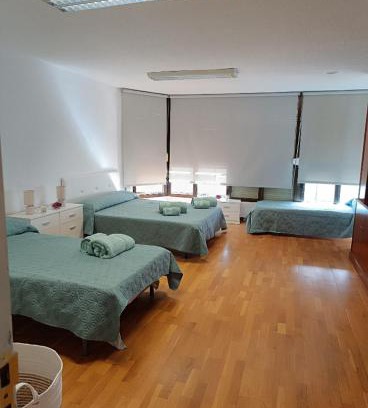 Alicante House | Habitación para descansar en pleno centro