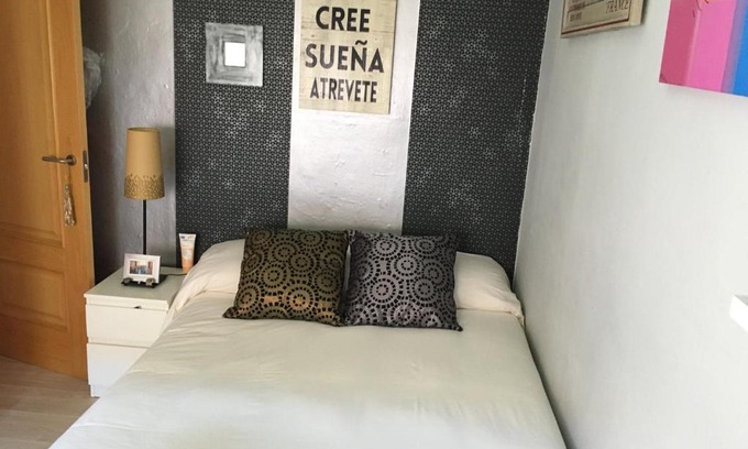 Las Fuentes Apartment | Cozy Room with Shared Bath - Guest Rated 9.6/10