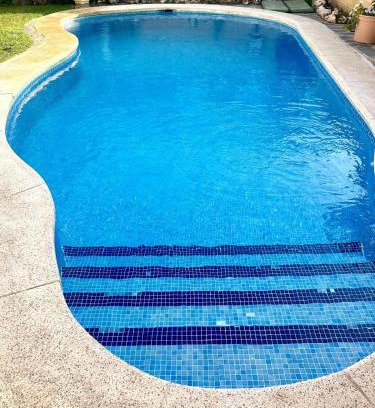 Azuqueca de Henares Apartment | Relaxing Retreat with Pool & Garden - Guest Rated 9.4/10