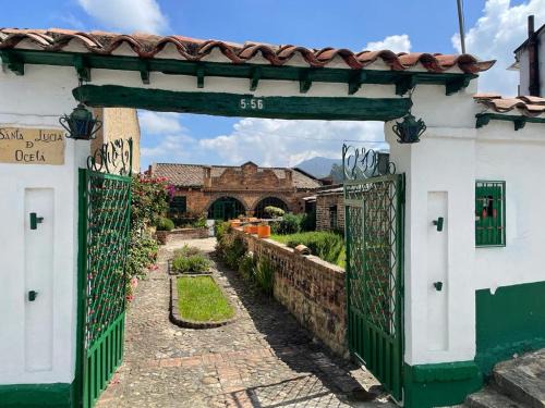 Mongui House | Cozy Private Room in Mongui with Kitchen & Family Amenities