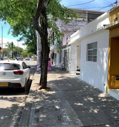 Cali House | Budget-Friendly Rooms at HABITACIONES EL TREBOL with Kitchen