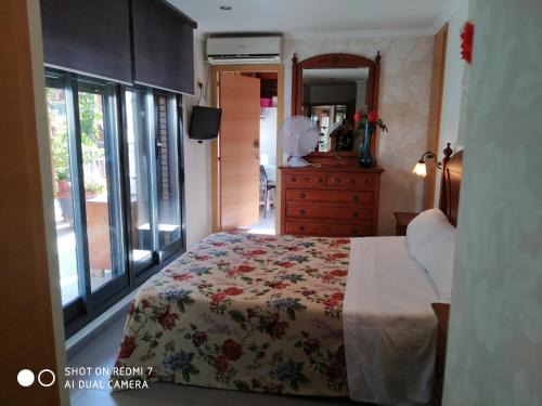 Burriana House | Seaside Attic Room with Large Terrace and Kitchen Access
