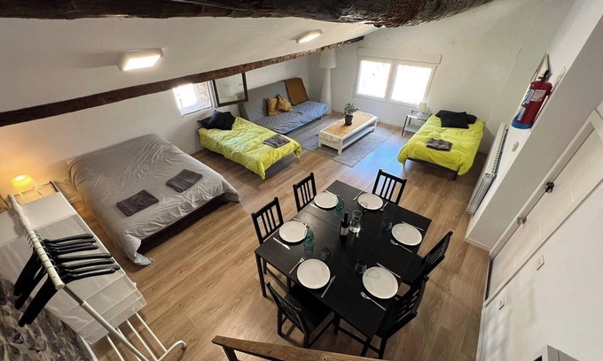 Biescas Apartment | Comfortable Rooms for Groups in Central Biescas
