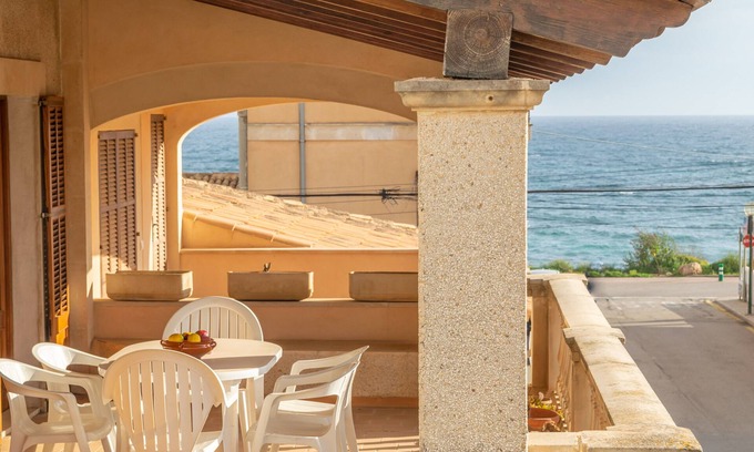 Sa Rapita House | Ideally Located Habitatge Escorball with Oceanfront Views