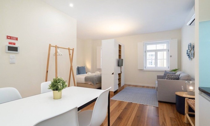 Foz do Douro Apartment | Habitatio - Foz (Azularis) by LuxiStay