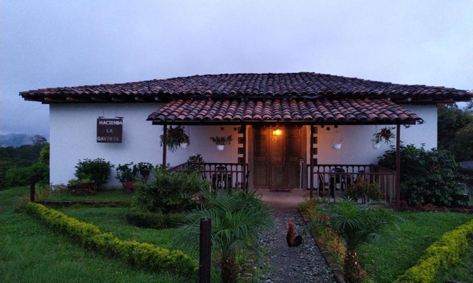Chinchina House | Book Your Stay at Hacienda Cafetera La Gaviota - 10/10 Rating!