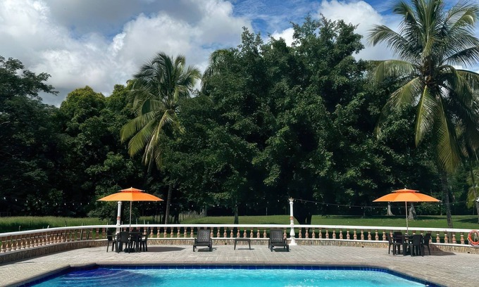 Santa Fe de Antioquia House | Hacienda Retreat with Private Pool, Spa & Jacuzzi Access