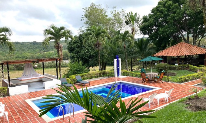Bugalagrande Apartment | Experience Oceanfront Bliss at Hacienda Daniela