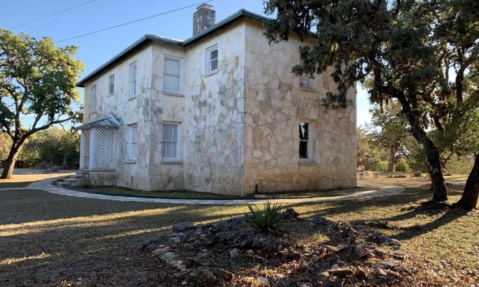 Bandera House | Family-Friendly Retreat at Hacienda del Rio River Home
