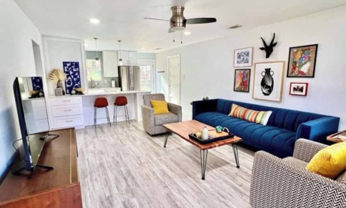 MLK House | Hacienda East - Contemporary, Bright, Just Right