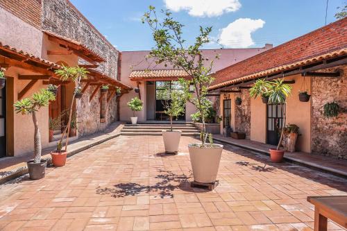 Atlixco Bed & Breakfast | Inviting Ximena Hacienda: Family-Friendly with Pool Access