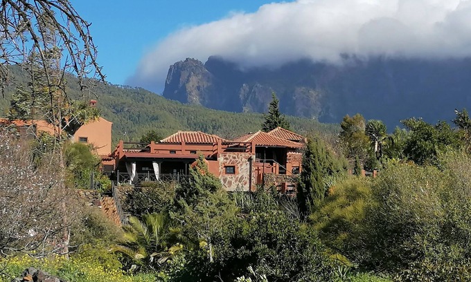 El Paso Cottage | Hacienda La Centenaria: Your Gateway to Relaxation