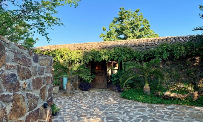 Arroyo Cruz House | Discover Casa Ebano: Pet-Friendly Retreat on Oaxacan Coast