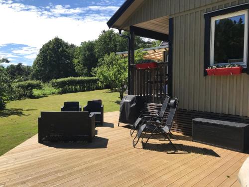 Henan Bed & Breakfast | Experience Haere Mai B&B Orust: Family-Friendly Retreat