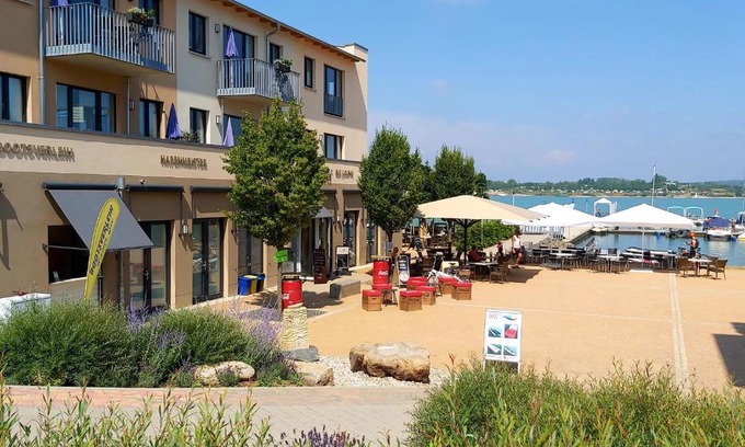 Kahnsdorf Apartment | Hafen 15 - Family-Friendly Retreat by Hainer See, Leipzig