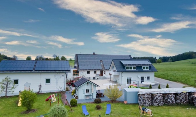 Kisslegg Apartment | Explore Hafners im Allgäu: Pet-Friendly Retreat with Pool