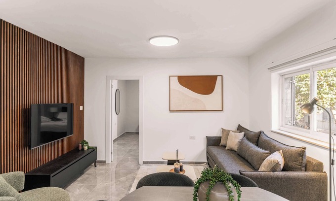 Jerusalem City Centre Apartment | HaHavatselet 19 - Isrentals - Deluxe XL