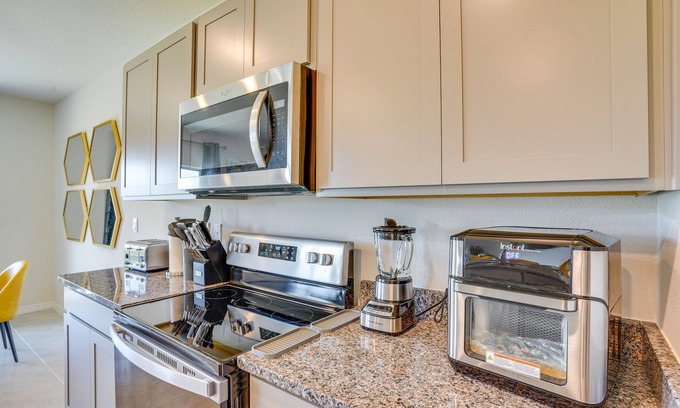 Haines City House | Family-Friendly Haines City Home with Pool Access to Disney