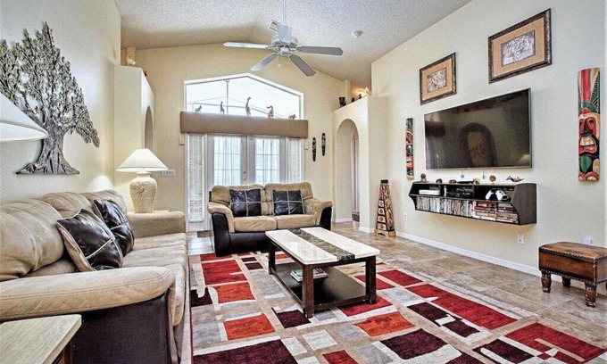 West Kissimmee Villa | Hakuna Ma'Cottage: Private Pool & Family-Friendly Escape