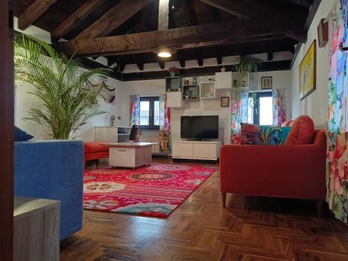 Castelletto Sopra Ticino Apartment | Hala' house